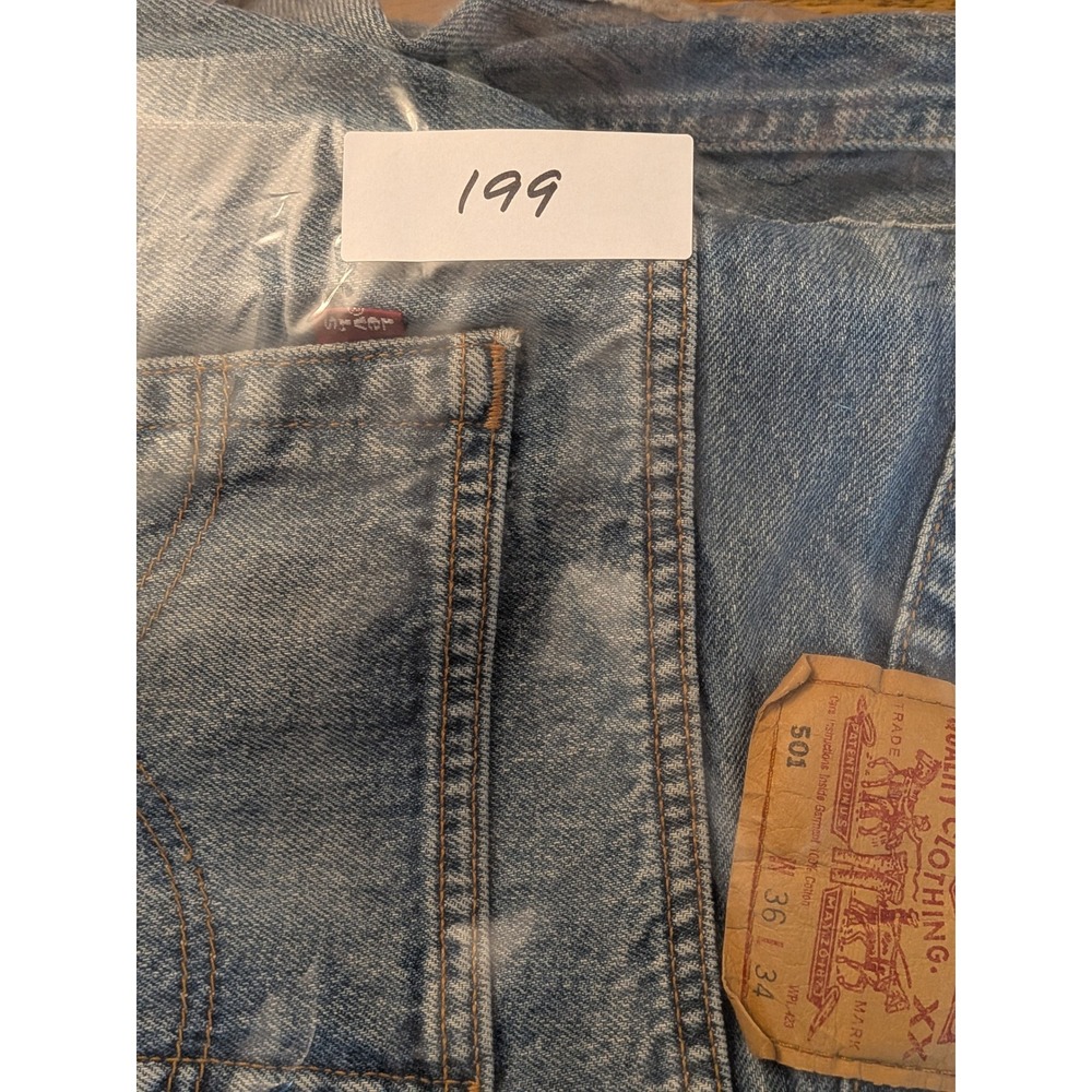 Vintage Levis 501 Button Fly Jeans Mens 35x26 Medium Wash Straight Leg Denim - Picture 8 of 8